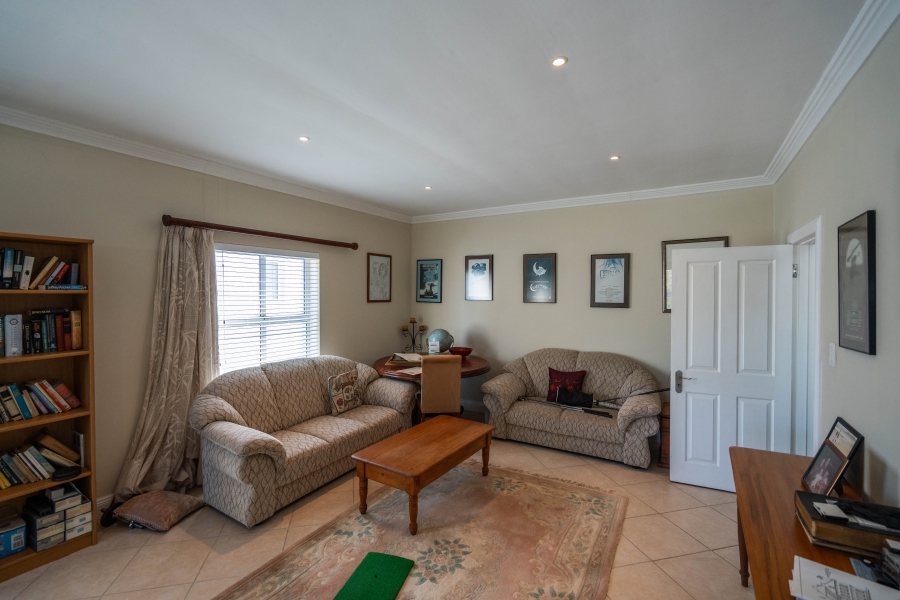5 Bedroom Property for Sale in Royal Alfred Marina Eastern Cape
